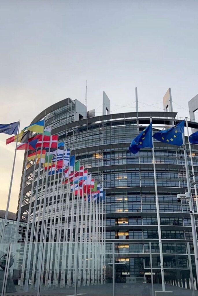 European Commission headquarters enforcing the Digital Services Act.