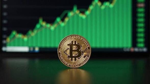 Bitcoin Tops $77,000 as ETF Inflows Surge and Short Squeeze Fuels Rally